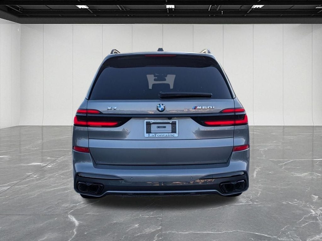 2025 BMW X7 M60i