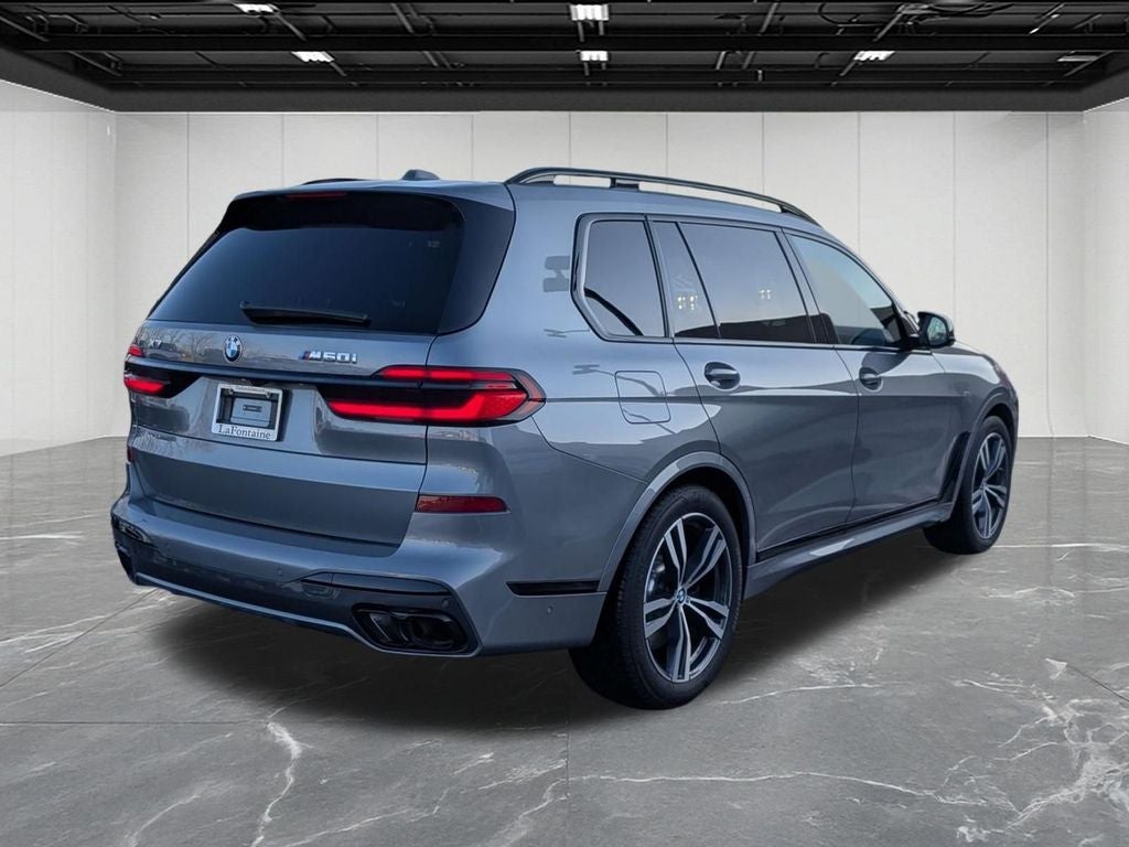 2025 BMW X7 M60i