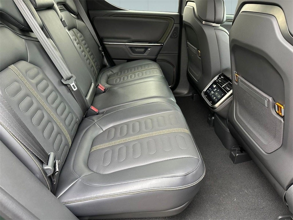 2025 Rivian R1T Adventure