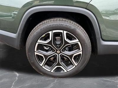 2025 Rivian R1T Adventure