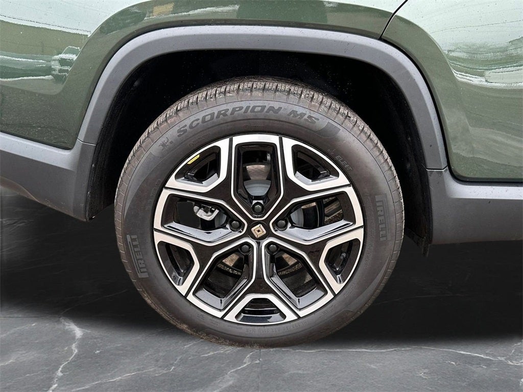 2025 Rivian R1T Adventure