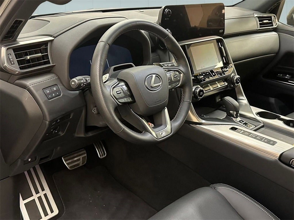 2025 Lexus LX 700h F SPORT