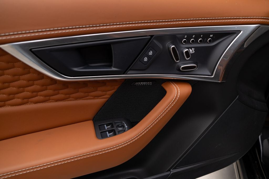 2024 Jaguar F-TYPE P450