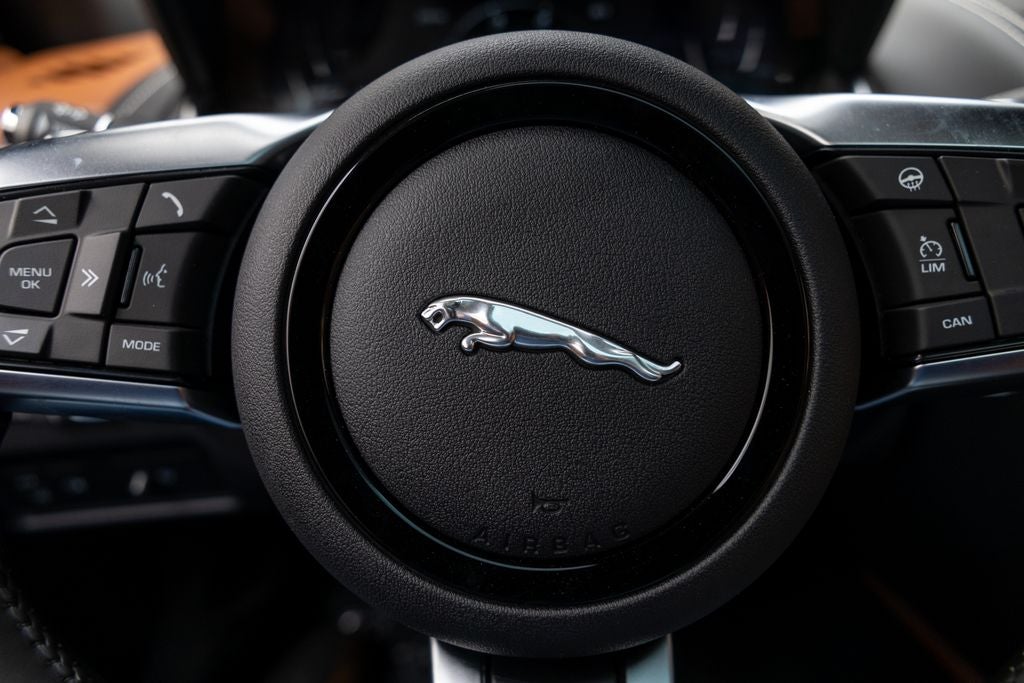 2024 Jaguar F-TYPE P450
