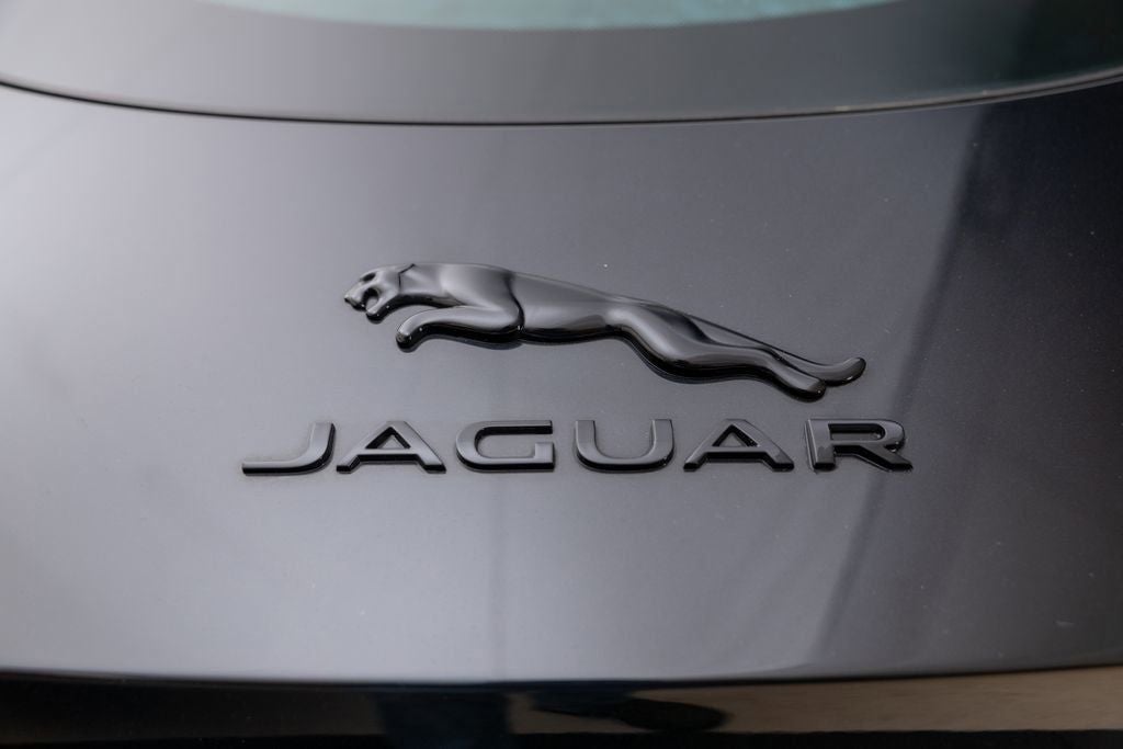 2024 Jaguar F-TYPE P450