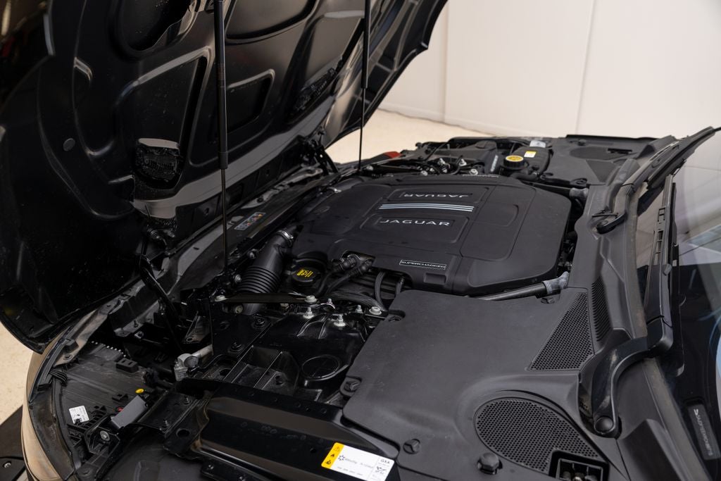 2024 Jaguar F-TYPE P450