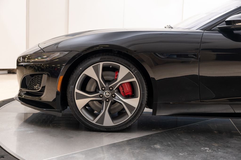 2024 Jaguar F-TYPE P450