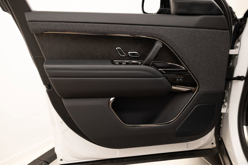 2024 Land Rover Range Rover Sport Plug-in Hybrid Autobiography