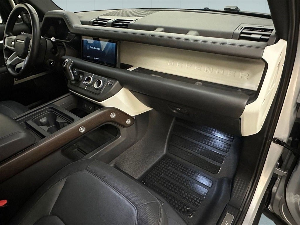 2023 Land Rover Defender 110 X-Dynamic SE