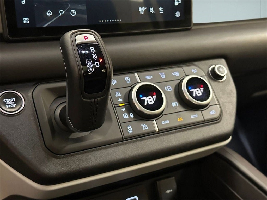 2023 Land Rover Defender 110 X-Dynamic SE