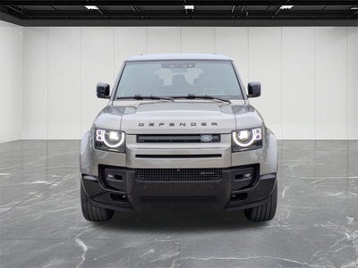 2023 Land Rover Defender 130 X-Dynamic SE