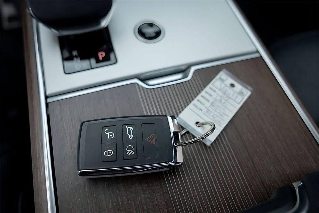 2025 Land Rover Range Rover Autobiography