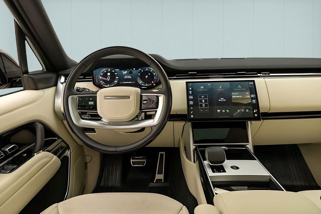2025 Land Rover Range Rover SE