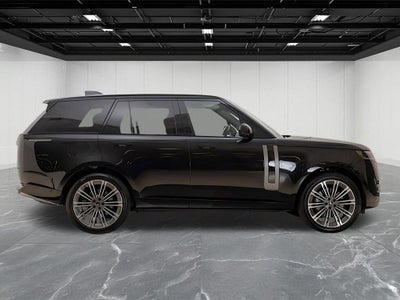 2025 Land Rover Range Rover SE
