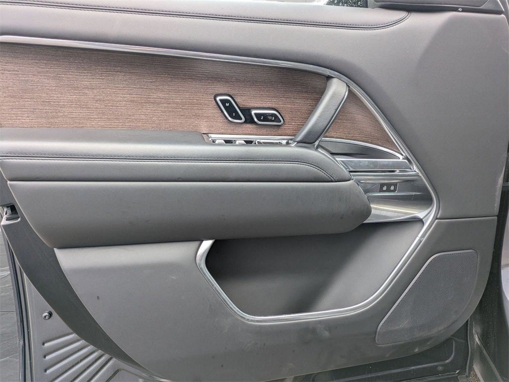 2023 Land Rover Range Rover SE