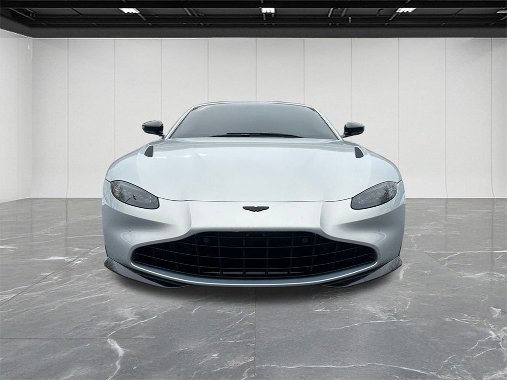 2022 Aston Martin Vantage Base