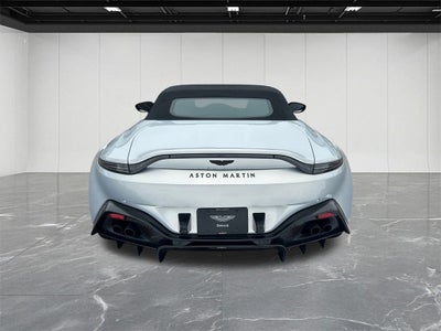 2022 Aston Martin Vantage Base