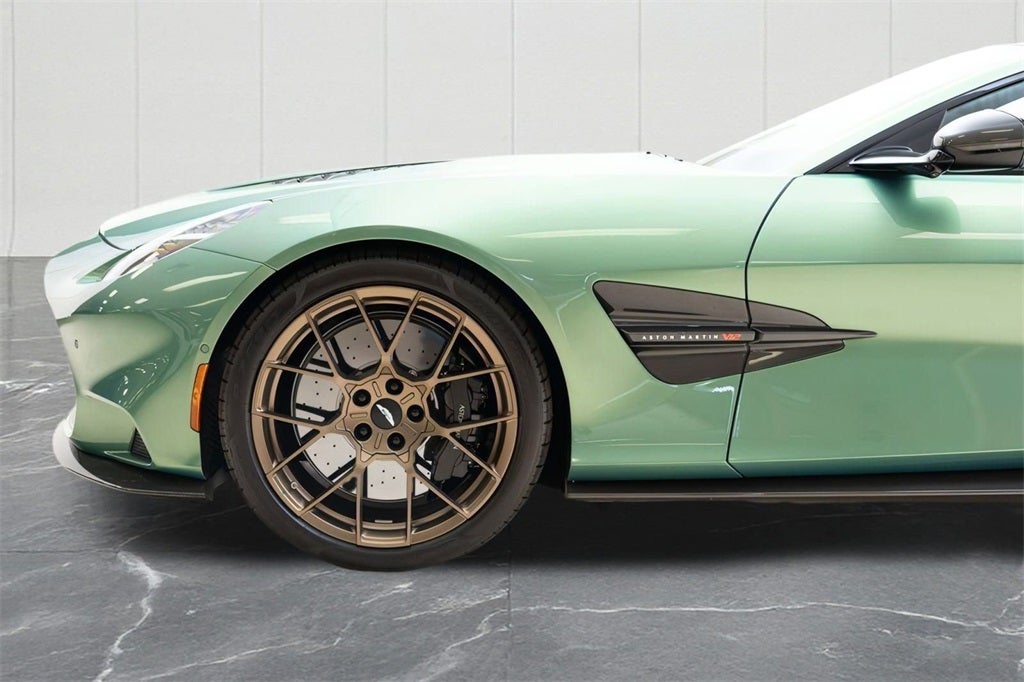 2025 Aston Martin Vanquish V12