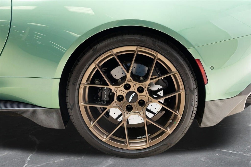 2025 Aston Martin Vanquish V12