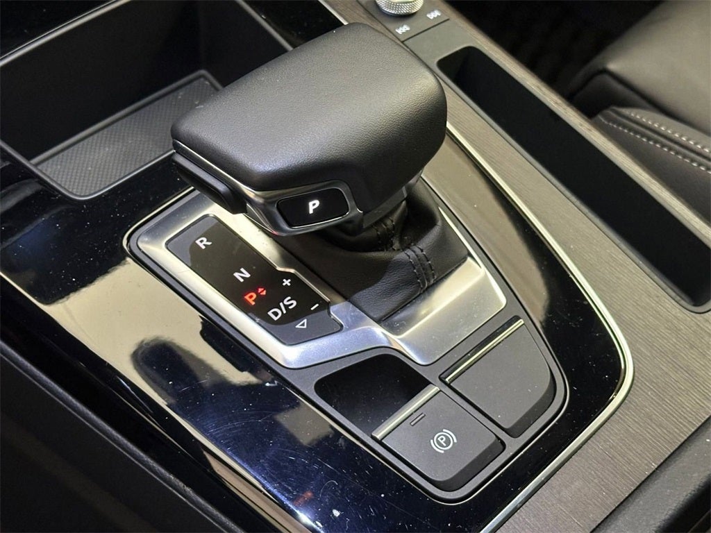 2024 Audi Q5 45 S line Premium quattro