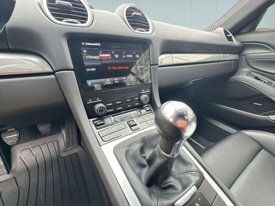 2024 Porsche 718 Cayman Style Edition