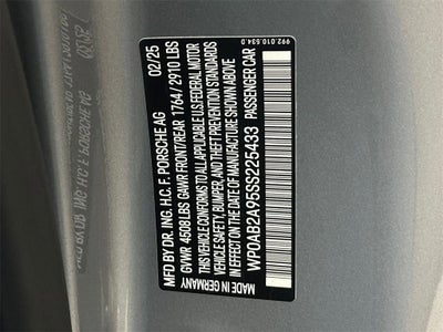 2025 Porsche 911 Carrera GTS