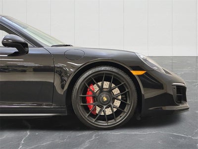 2019 Porsche 911 Carrera GTS