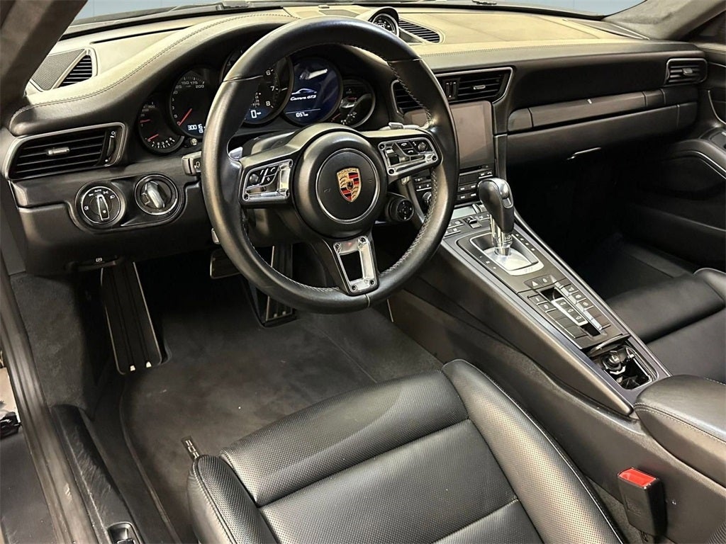 2019 Porsche 911 Carrera GTS