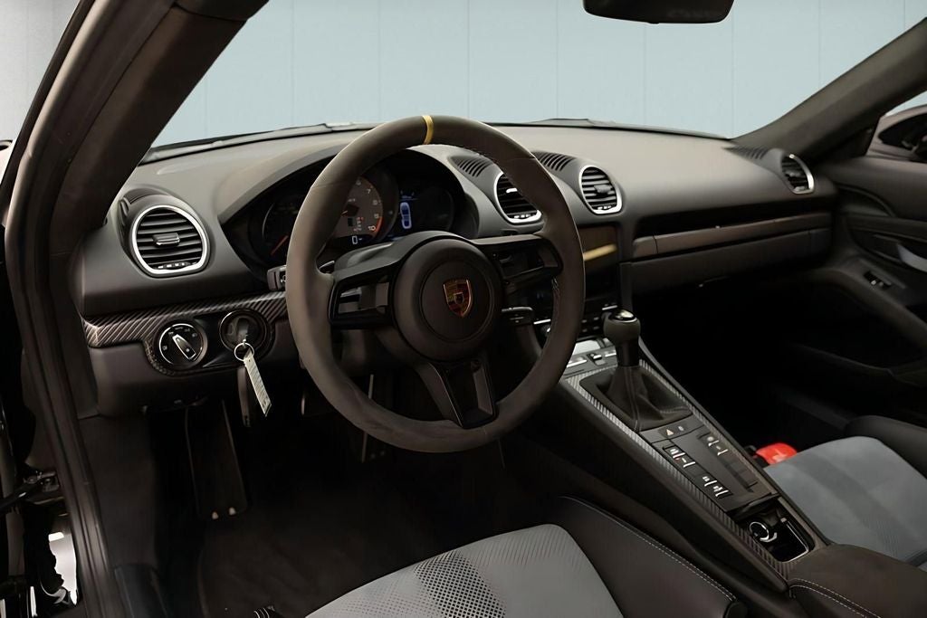 2024 Porsche 718 Cayman GT4 RS