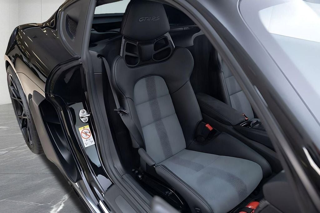 2024 Porsche 718 Cayman GT4 RS