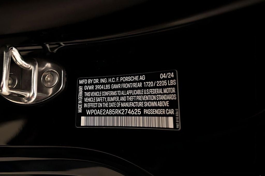 2024 Porsche 718 Cayman GT4 RS