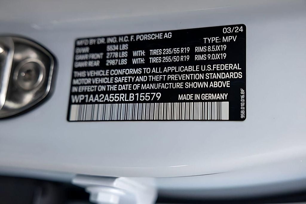 2024 Porsche Macan Base