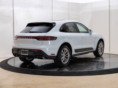 2024 Porsche Macan Base