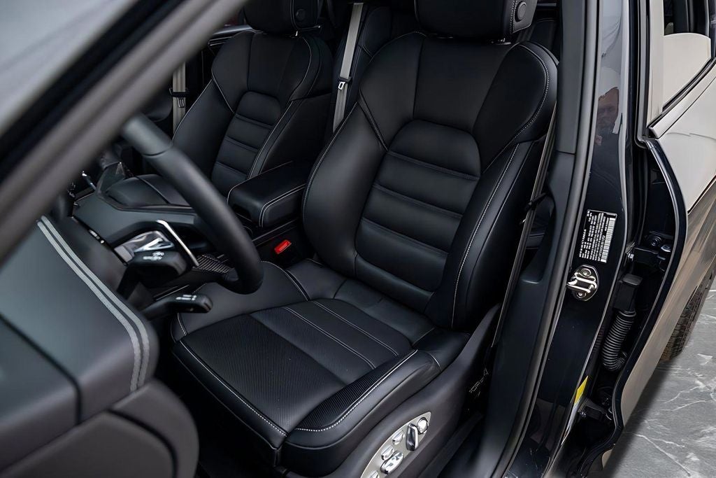 2025 Porsche Macan GTS