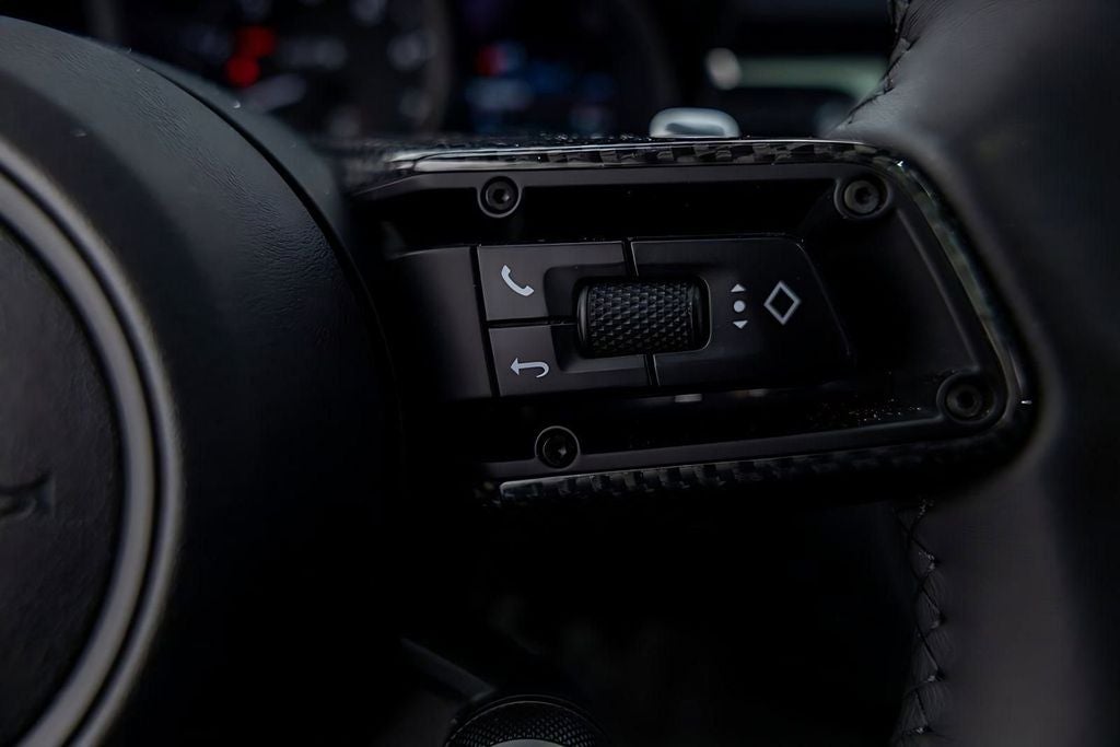 2025 Porsche Macan GTS