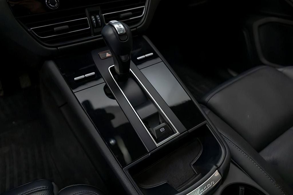 2024 Porsche Macan S