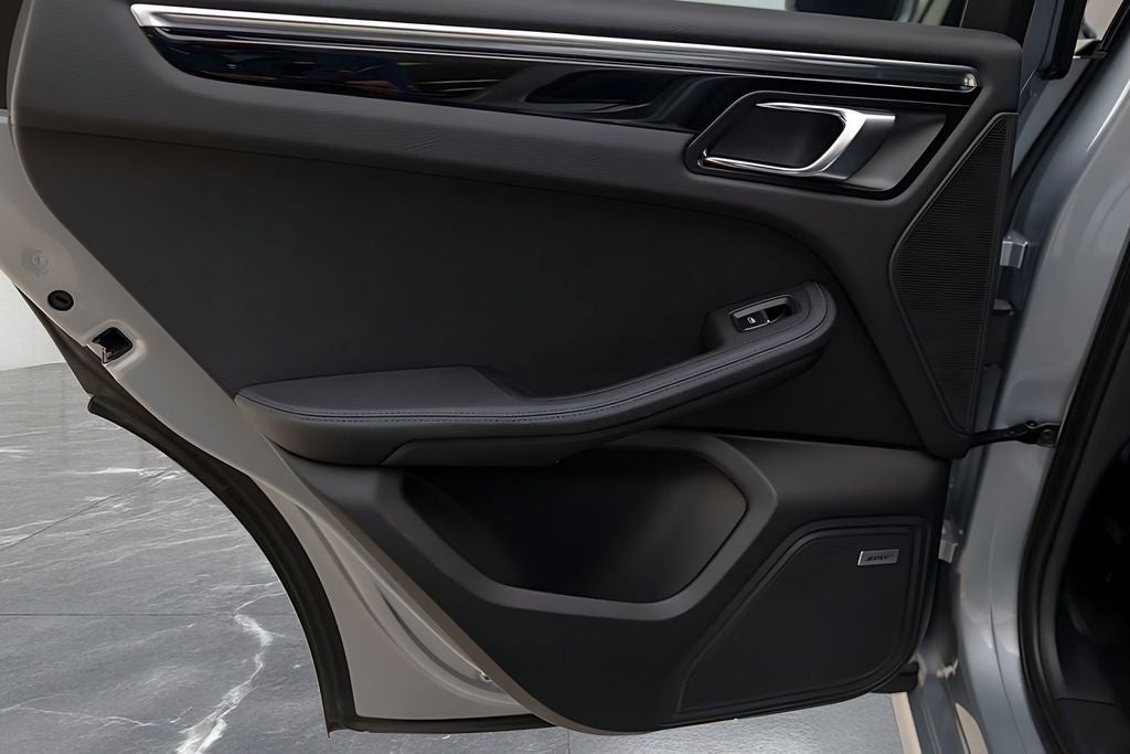 2024 Porsche Macan S