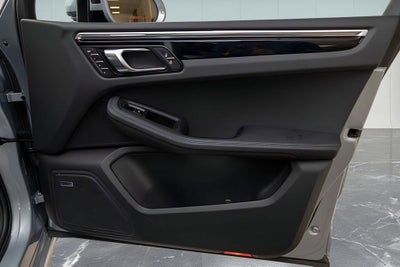 2024 Porsche Macan S