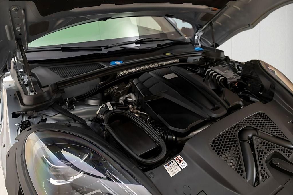 2024 Porsche Macan S