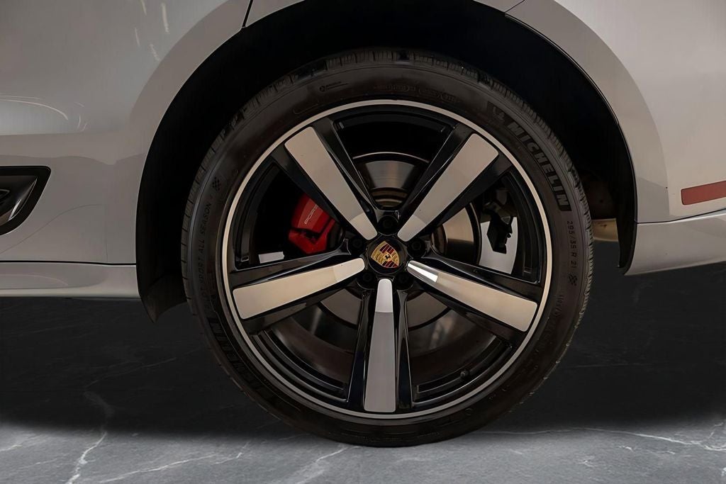 2024 Porsche Macan S