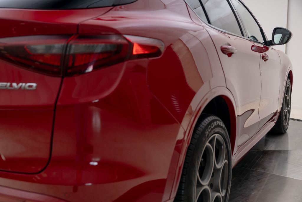 2020 Alfa Romeo Stelvio Base