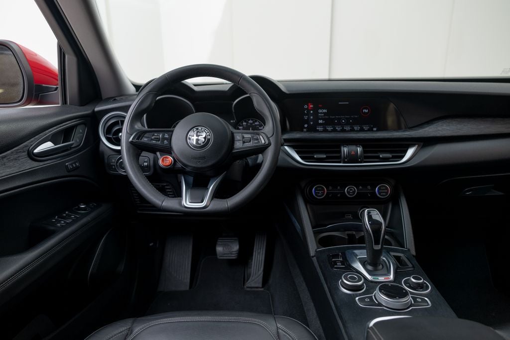 2020 Alfa Romeo Stelvio Base