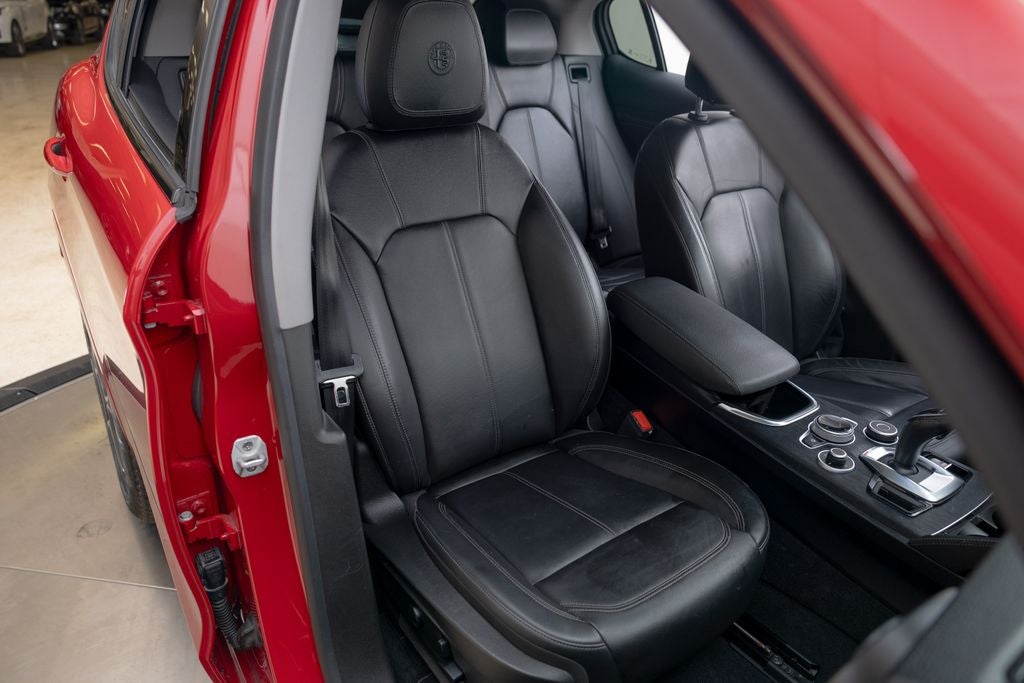 2020 Alfa Romeo Stelvio Base