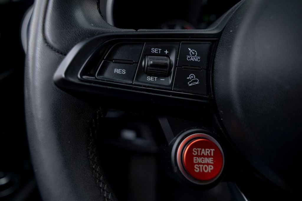 2020 Alfa Romeo Stelvio Base