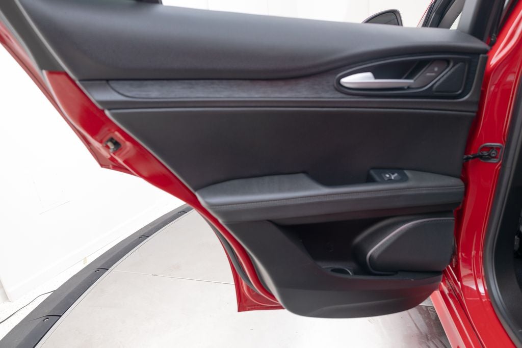 2020 Alfa Romeo Stelvio Base
