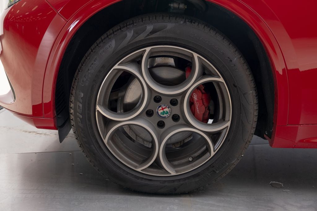 2020 Alfa Romeo Stelvio Base