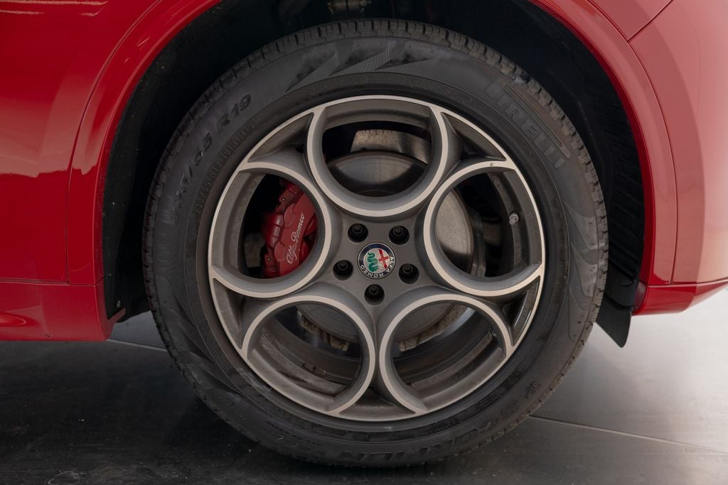 2020 Alfa Romeo Stelvio Base