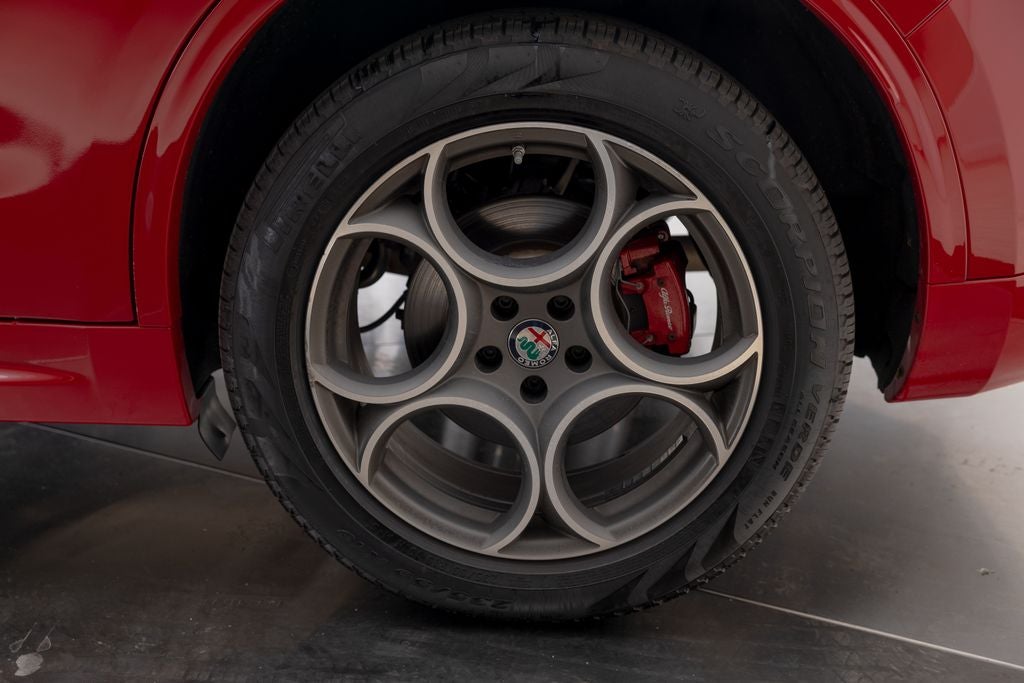 2020 Alfa Romeo Stelvio Base