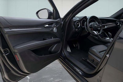 2023 Alfa Romeo Stelvio Quadrifoglio