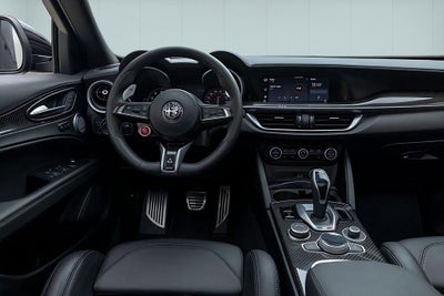 2023 Alfa Romeo Stelvio Quadrifoglio